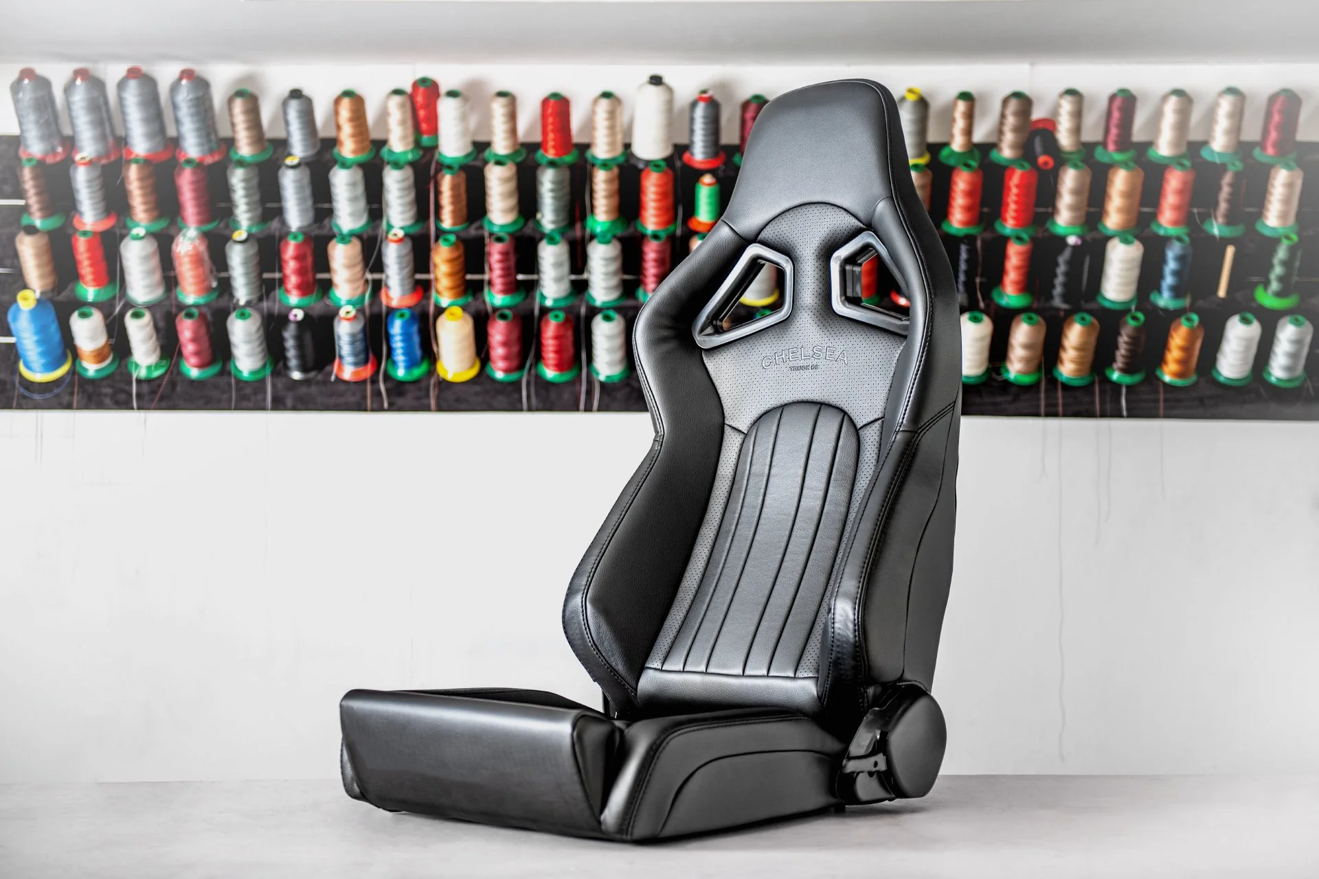 SLIMLINE VEGAN LEATHER HERITAGE SPORT SEAT